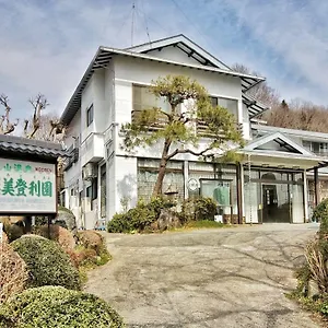 2* 旅館 Midorien